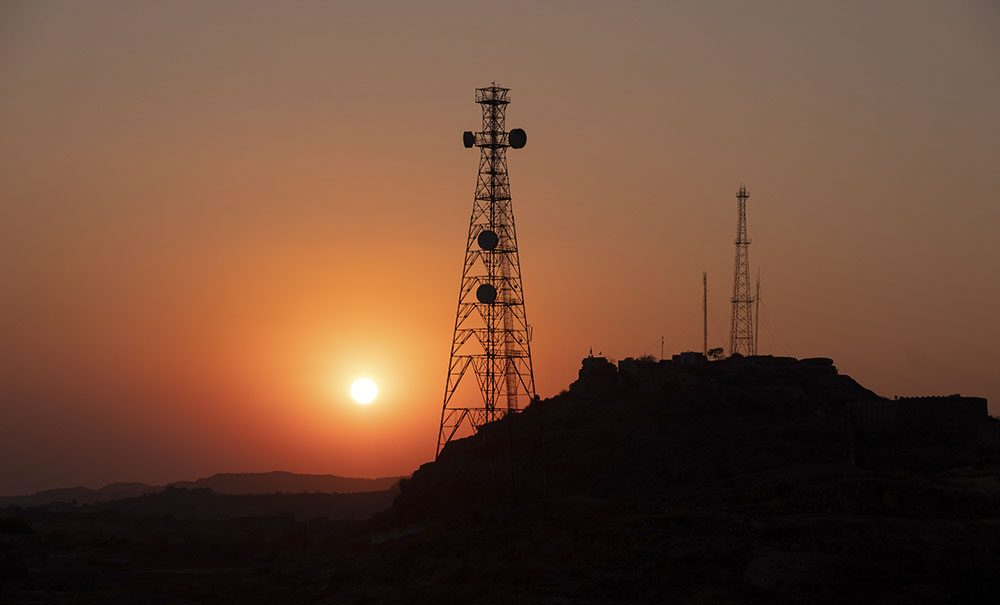 Torre de Vantage Towers acuerdo con Aotec operadores locales de telecomunicaciones